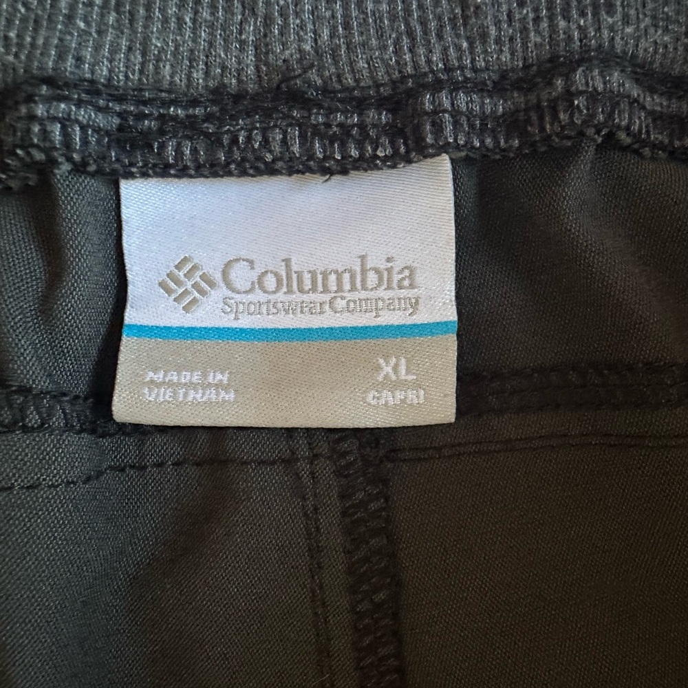 Women’s Columbia Athletic Capri Pants Med Gray Sz XL - Picture 3 of 13